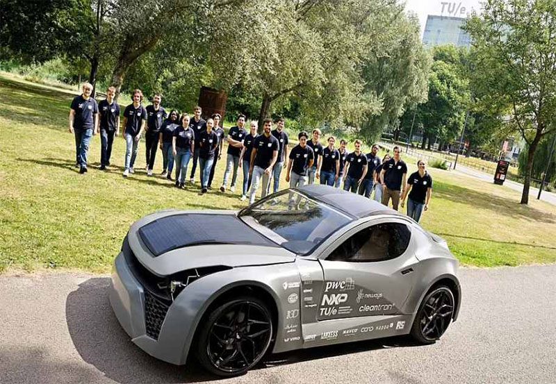 A solar powered electric vehicle removes carbon dioxide from the atmosphere. 2
